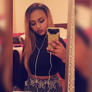 Meet your Posher, Adanch